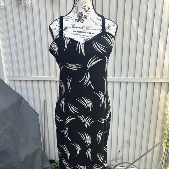 Black Sparkle Pattern Maxi Fitted Dress - Picture 1 of 10